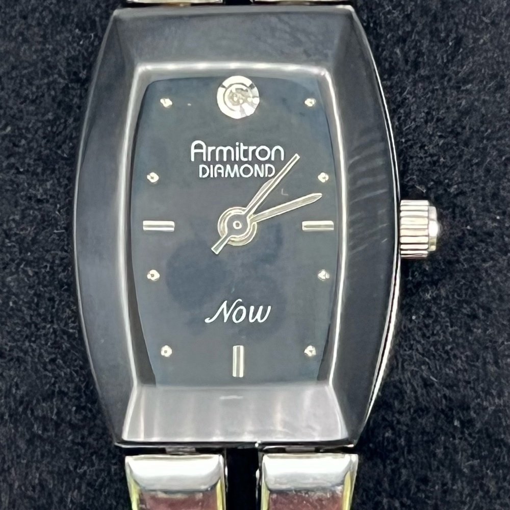 Armitron Now Diamond Vintage Petite Black and Silver Ladies Watch Working - Picture 8 of 9